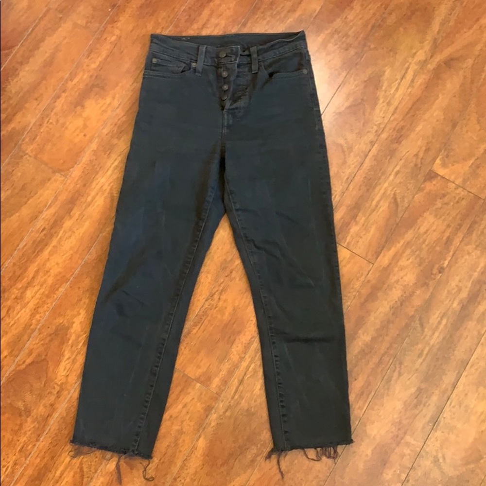 Levi’s Wedgie Jean 🖤